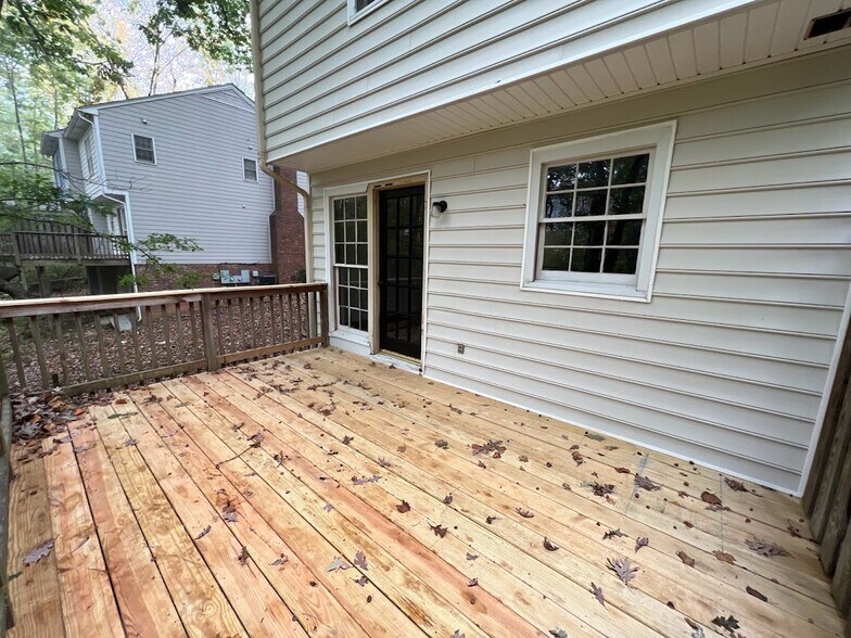 Building Photo - 4905 Coral Ridge Ct