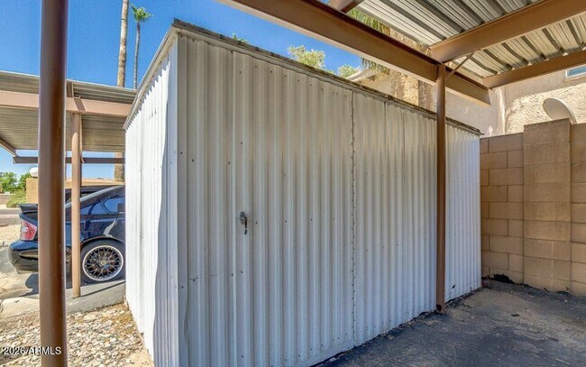 Building Photo - 8303 E Thomas Rd