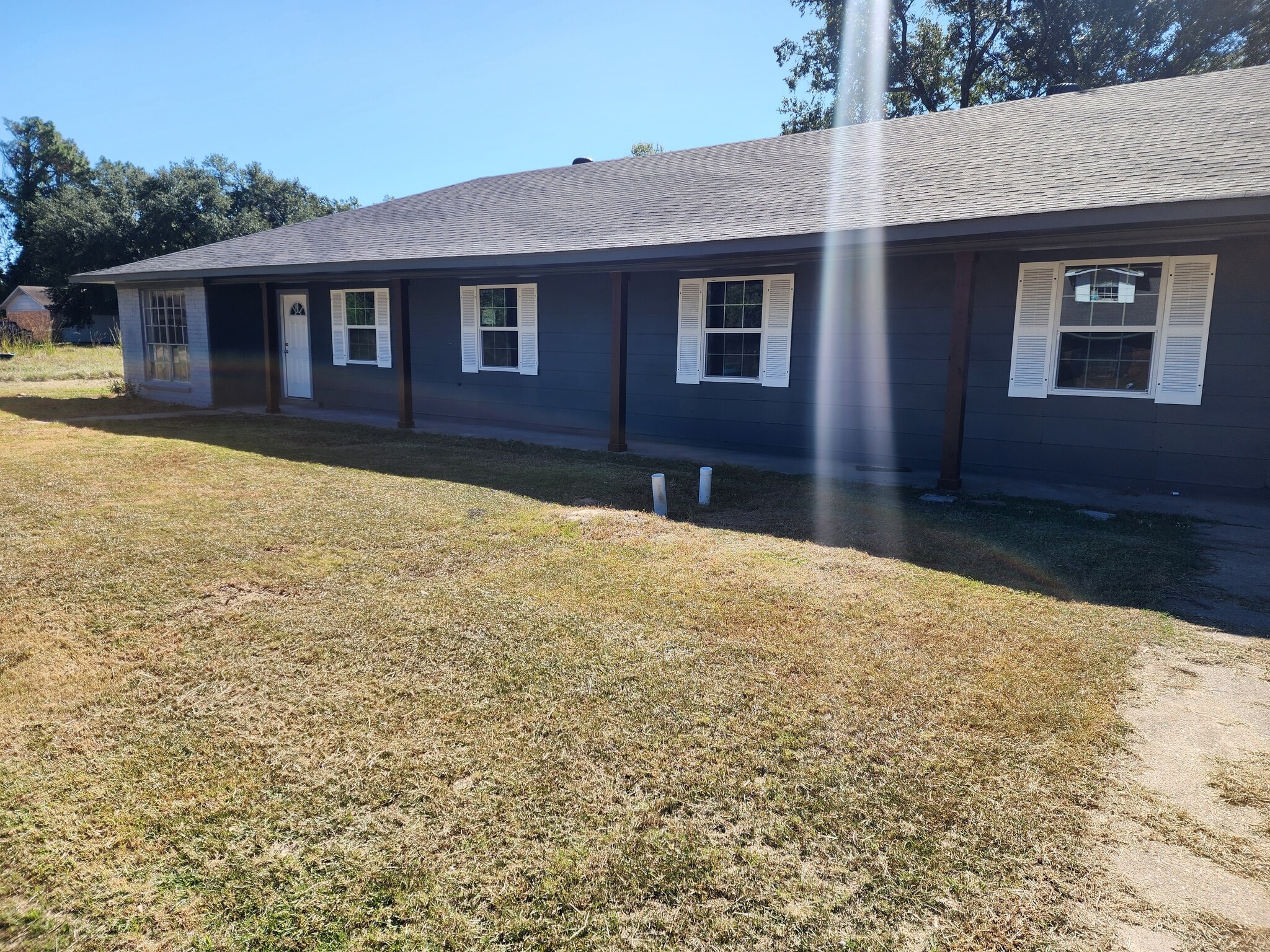 Building Photo - 604 Zoe Cir