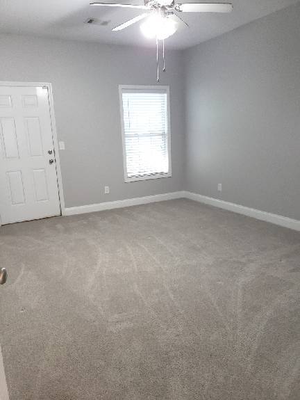 Building Photo - Move in Ready