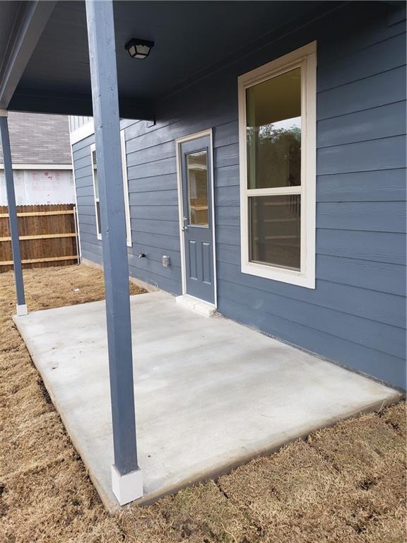 Building Photo - 2212 Cliffbrake Wy
