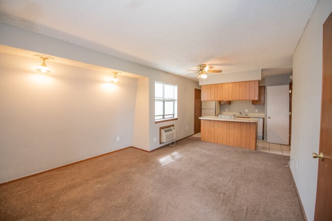 Building Photo - 1390 W Wedington Dr