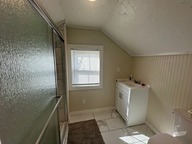 Building Photo - FULLY RENOVATED! 3 Bed/2 Bath in Wanchese