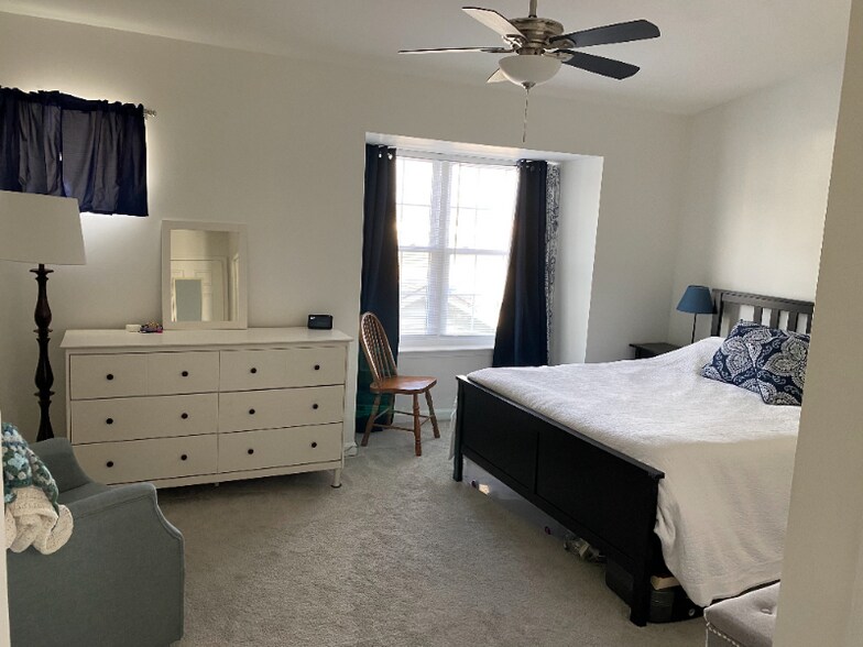 Building Photo - 78 Shady Ln