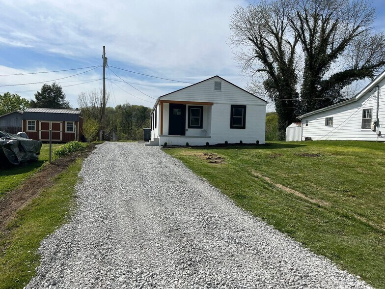 Building Photo - 1534 Saint John St