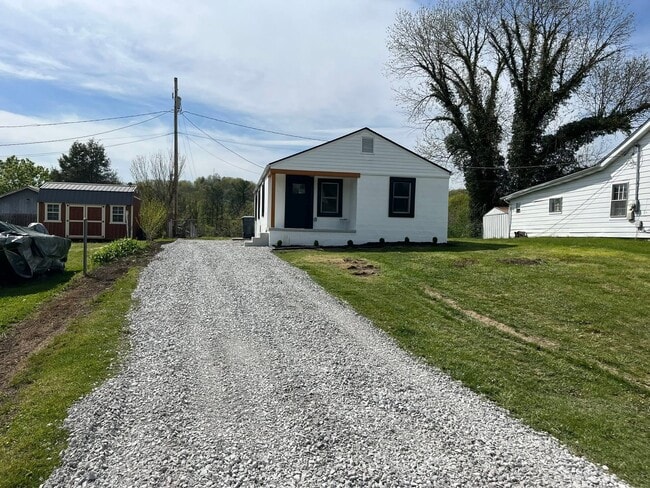 Building Photo - 1534 Saint John St