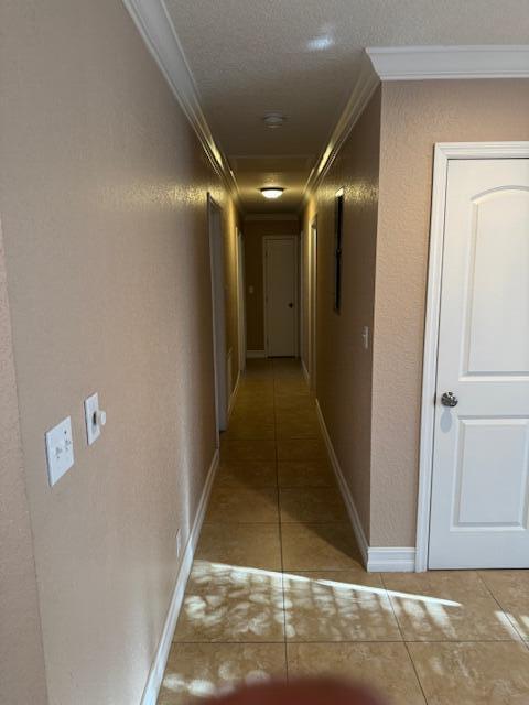 Building Photo - 608 SW 8th Ct