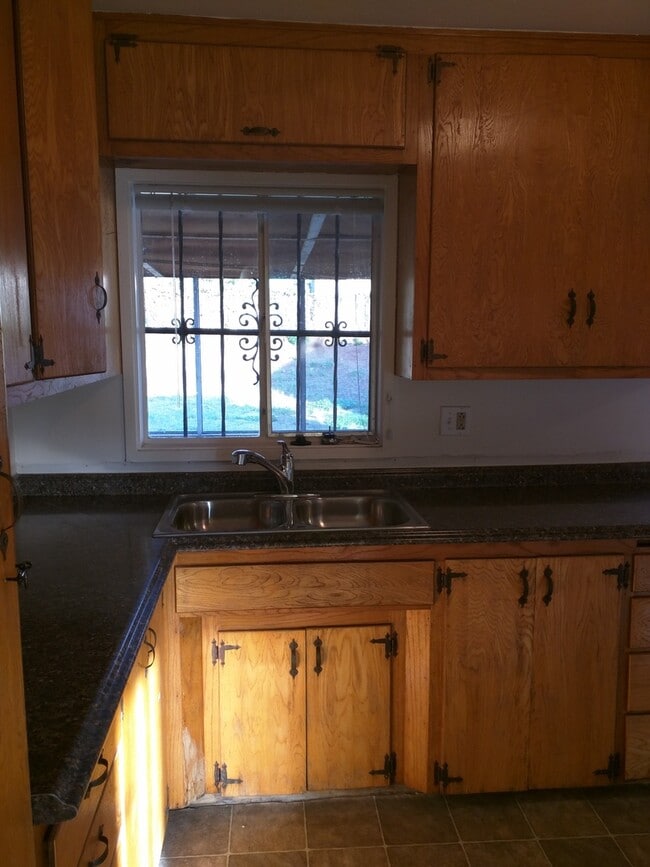 Building Photo - Coming soon! - Large pets ok