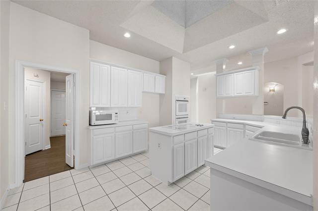 Building Photo - 3609 Stone Creek Ln S