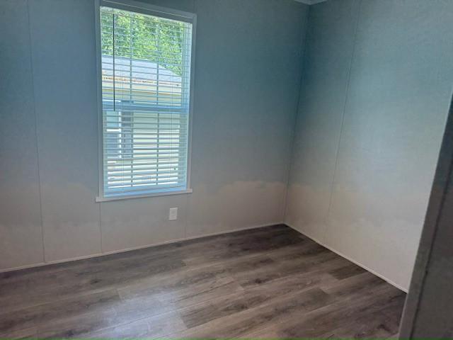 Building Photo - 447 Warbler Ln