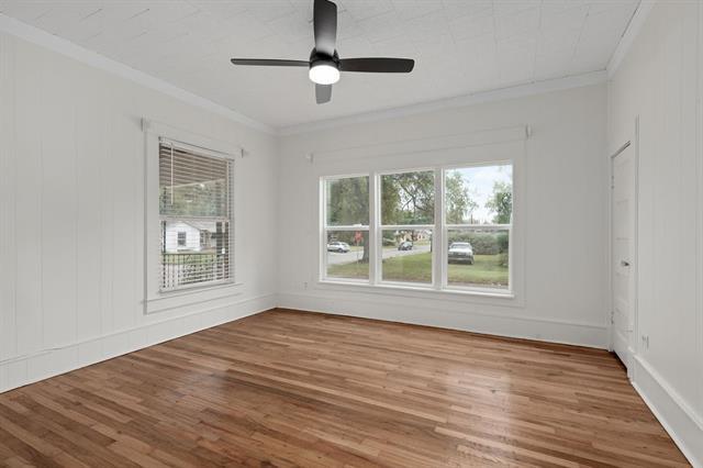 Building Photo - 601 Houston St