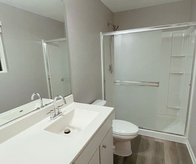 Building Photo - 1137 Amber Dr