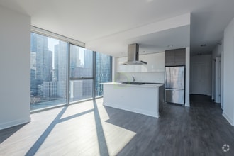 Building Photo - 220 W Hubbard St
