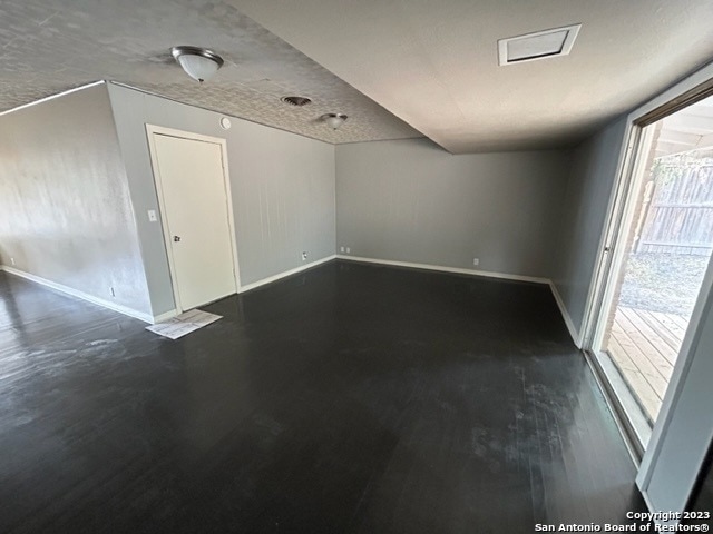 Building Photo - 167 Ave Del Rey