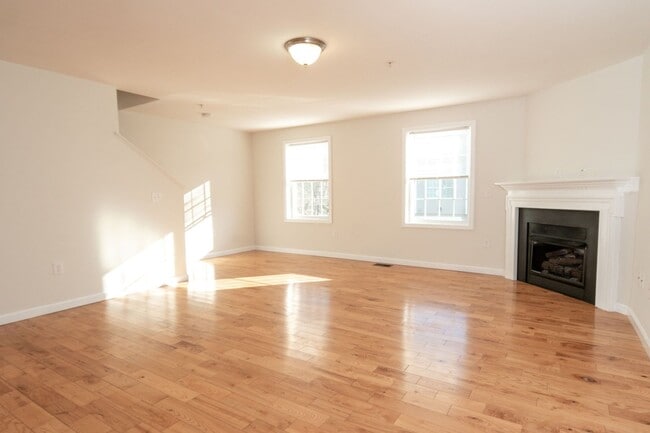 Interior Photo - Amy's Commons