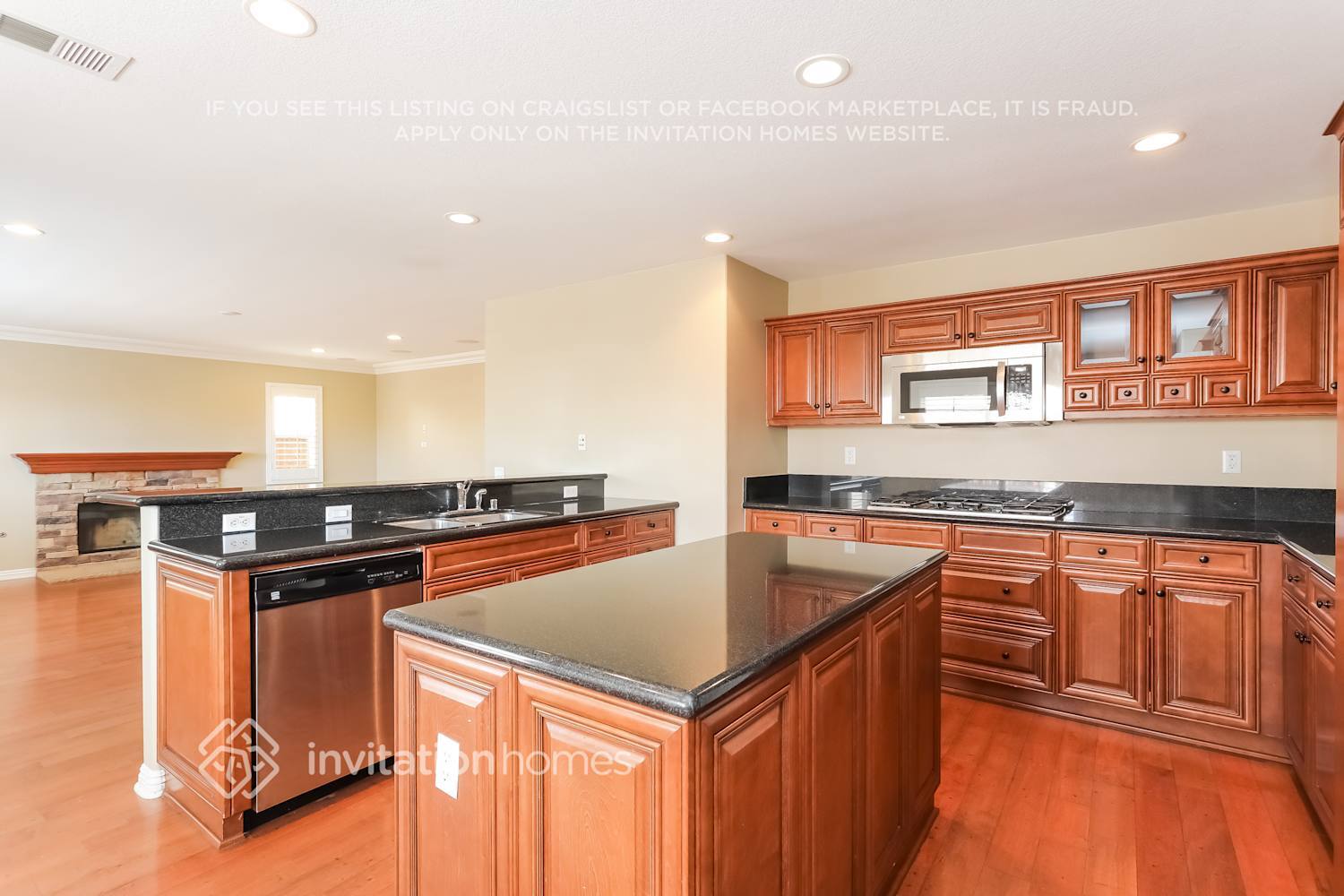Building Photo - 11042 Evergreen Loop
