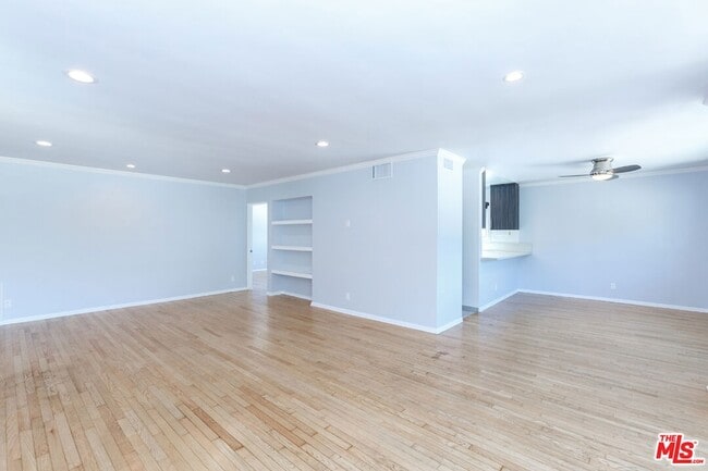 Building Photo - 1539 Laurel Ave