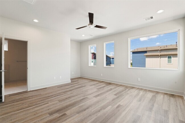 Building Photo - 5726 Rucio Ln
