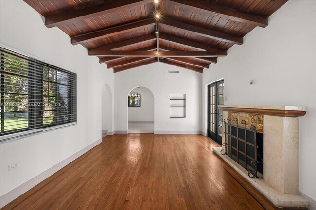 Building Photo - 3519 Toledo St