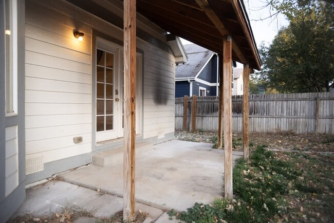 Building Photo - 4011 Shining Star Dr