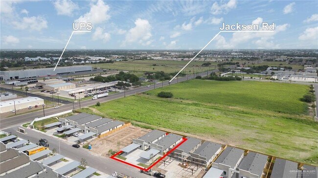 Building Photo - 21 Violet Ave W