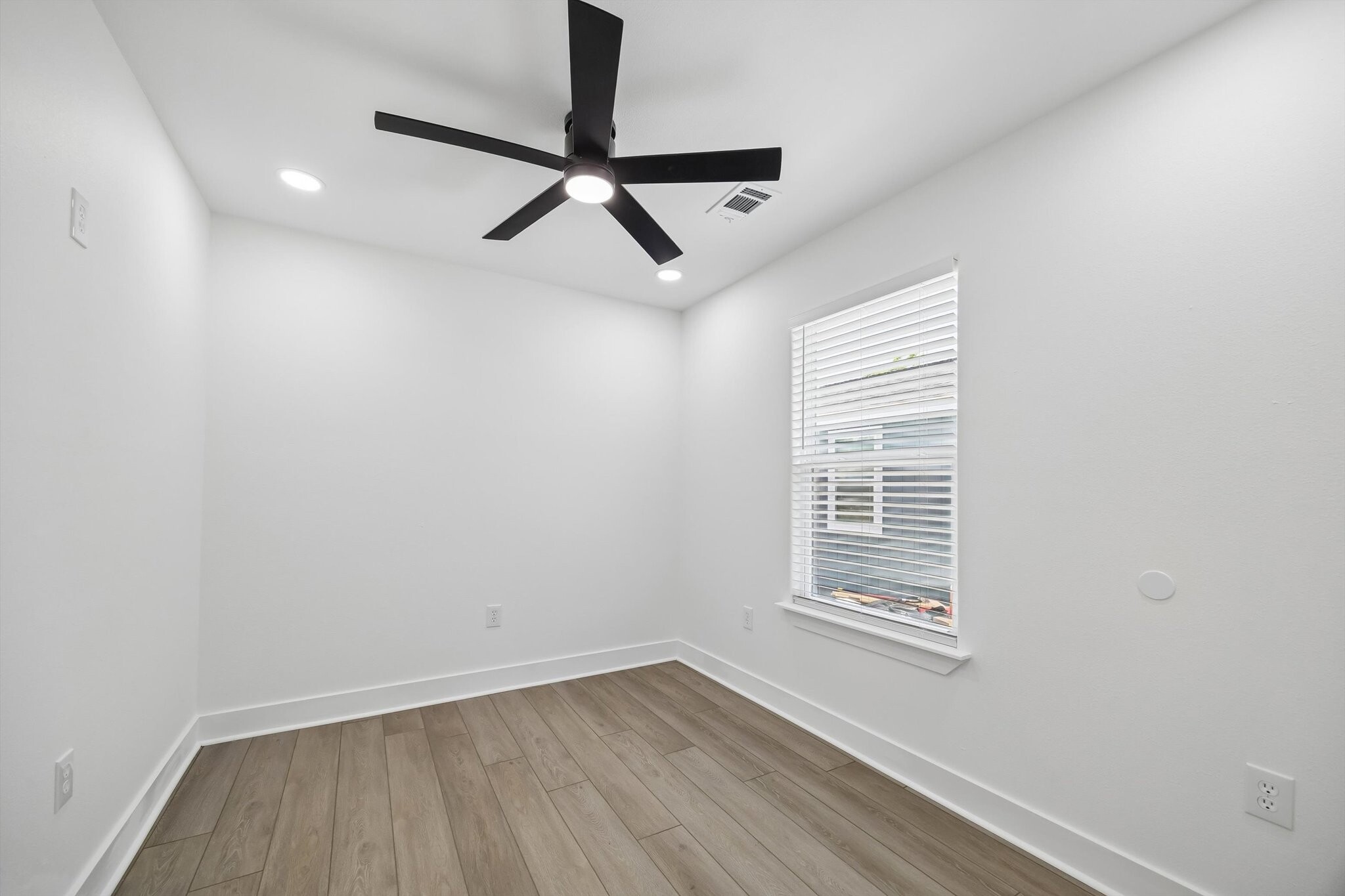 Building Photo - 22837 E Community Dr