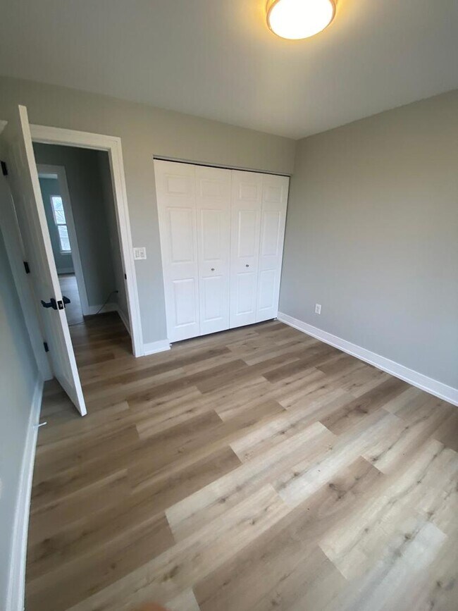 Building Photo - 21226 Chastworth Ln