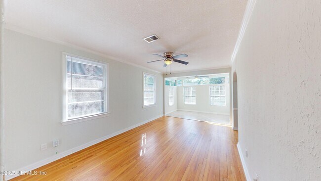 Building Photo - 4547 Post St