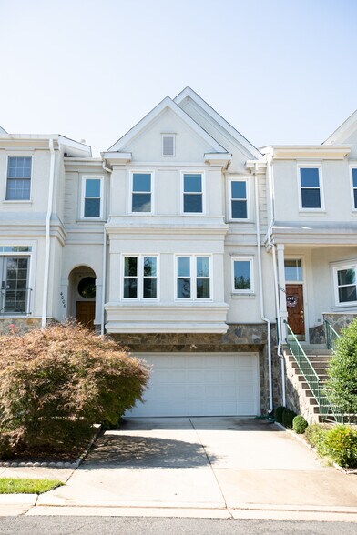 Exterior - 4006 Dogberry Ln