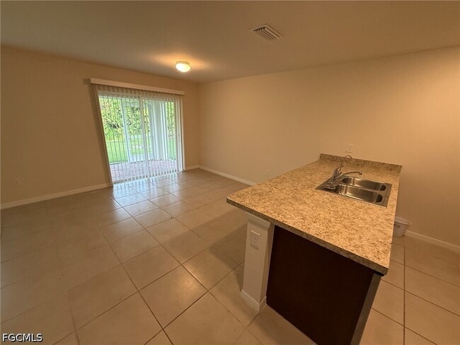 Building Photo - 4409 Garden Blvd