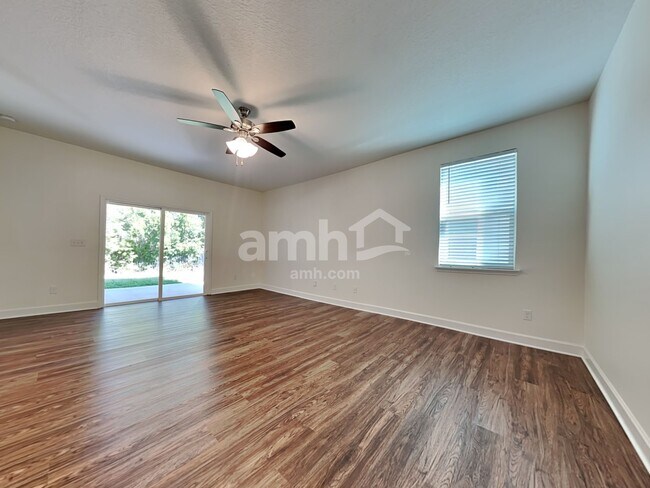 Building Photo - 437 Sandstone Dr