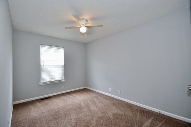 Building Photo - 1012 Shaman Crossing