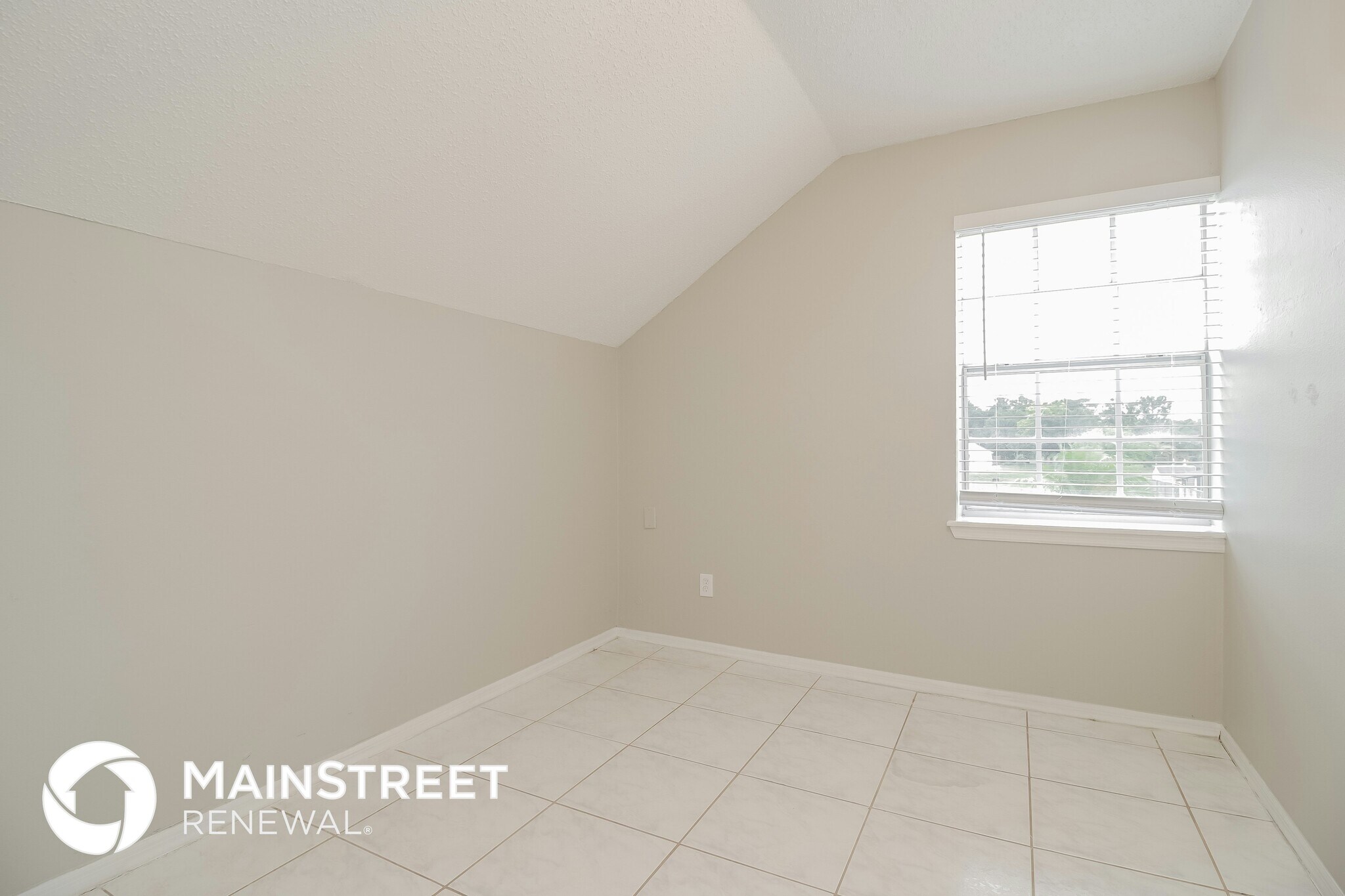 Building Photo - 1534 Brookebridge Dr