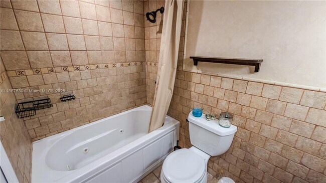 Building Photo - 17051 NE 35th Ave