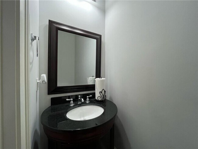 Building Photo - 3445 Rialto Pl