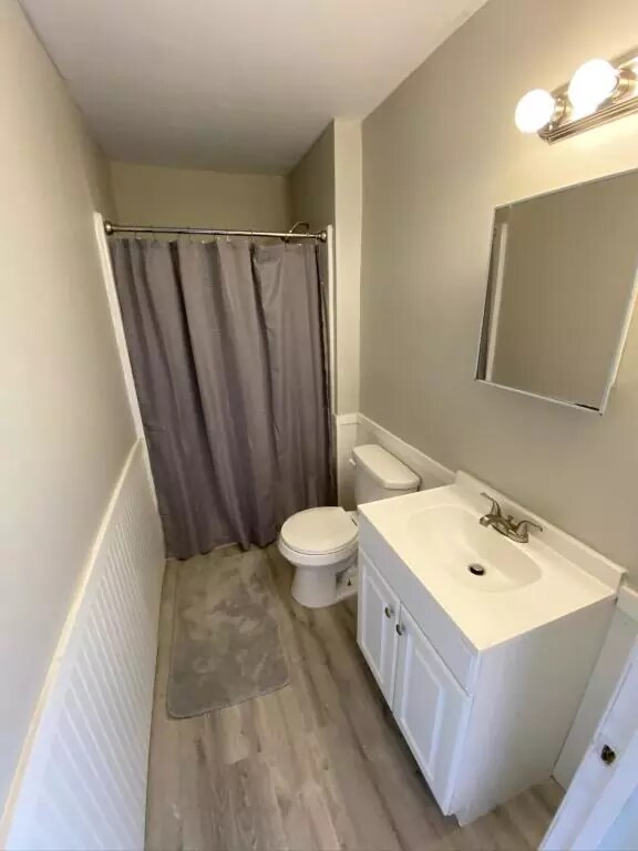 Building Photo - 1045 Seaside Ln