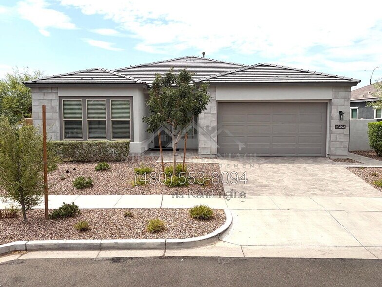 Building Photo - 9625 E Solina Ave