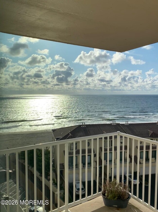 Building Photo - 675 Ocean Ave N