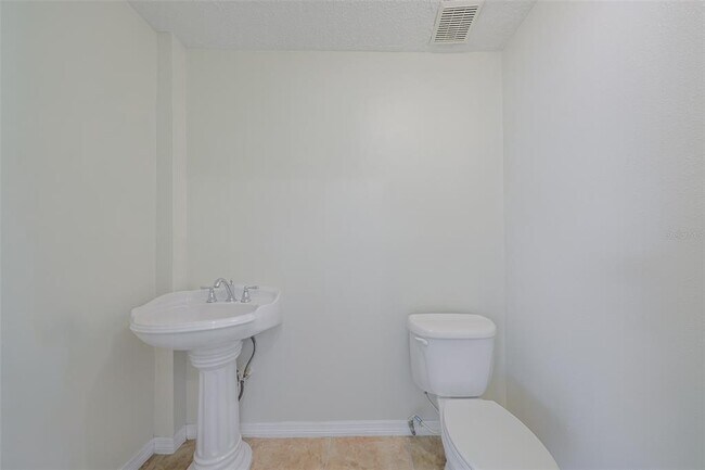 Building Photo - 2417 S 66th St