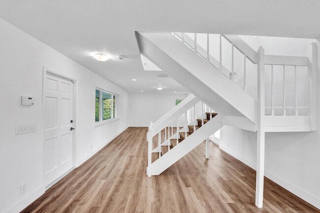 Building Photo - 4110 NW 10th St