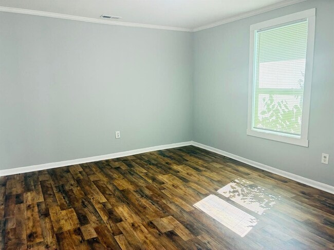 Building Photo - 409 Orange St
