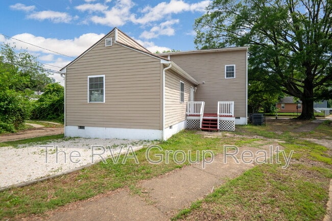 Building Photo - 2502 Wood St