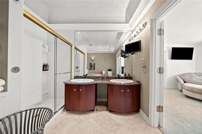 Building Photo - 302 Kingsberry Cir