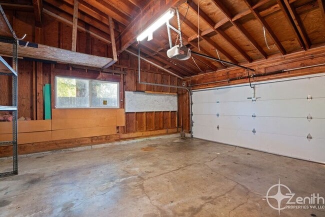 Building Photo - 2702 NW 108th St