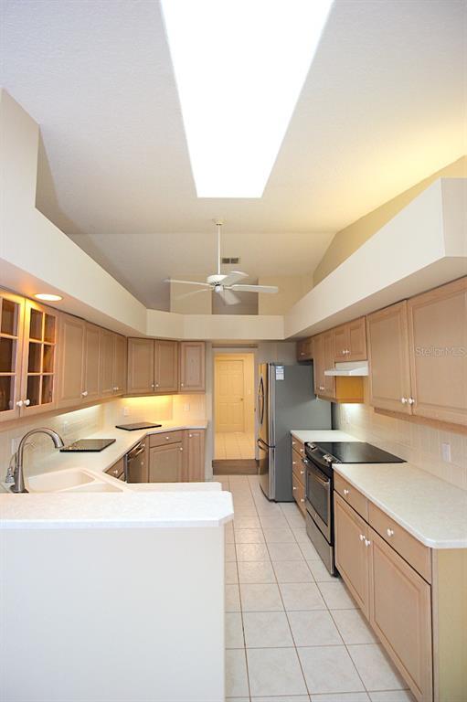 Building Photo - 20 Clarendon Ct N