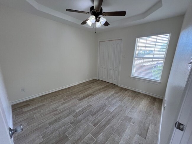 Building Photo - Availability at Ranchway!