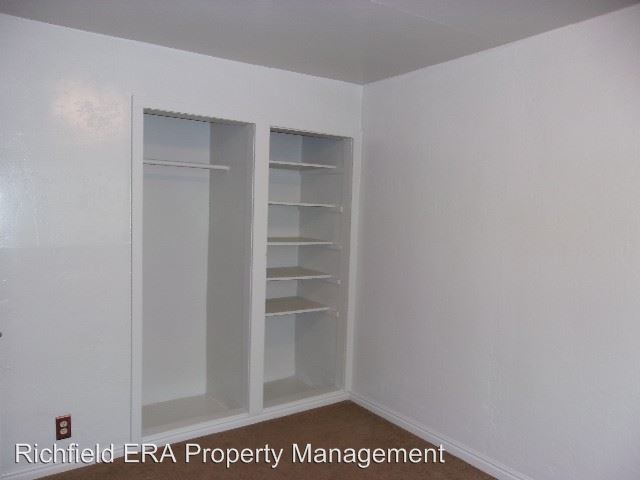 Building Photo - 2 br, 1 bath House - 440 S 200 W