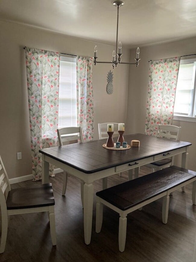 Building Photo - Furnished Long Beach 2 Bedroom
