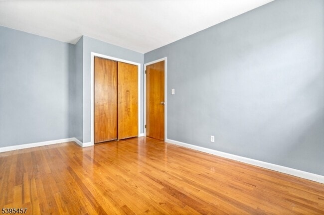 Building Photo - 726 Gates Terrace