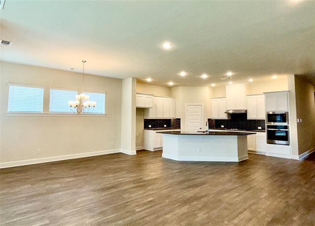 Building Photo - 1804 Welker Dr